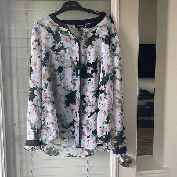 Womens blouse - Picture 1 of 2